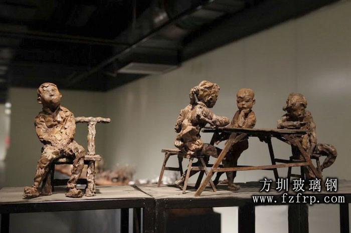 “中國孩子”人物雕塑,留守兒童的真實寫照 “中國孩子”人物雕塑,留守兒童的真實寫照(圖1)