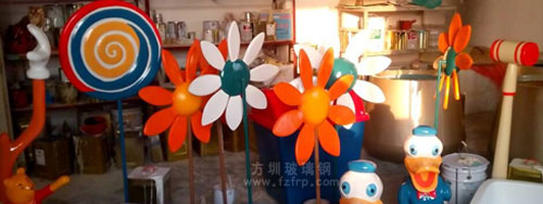 深圳景區(qū)主題樂園卡通雕塑工廠生產圖 深圳景區(qū)主題樂園卡通雕塑工廠生產圖