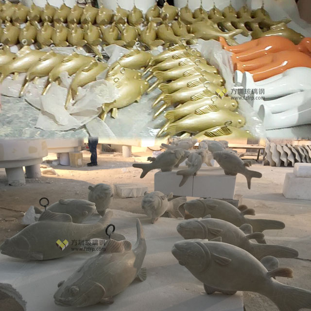 湖南岳陽(yáng)步步高商場(chǎng)玻璃鋼鯉魚(yú)吊飾方圳工廠(chǎng)生產(chǎn)圖 湖南岳陽(yáng)步步高商場(chǎng)玻璃鋼鯉魚(yú)吊飾方圳工廠(chǎng)生產(chǎn)圖
