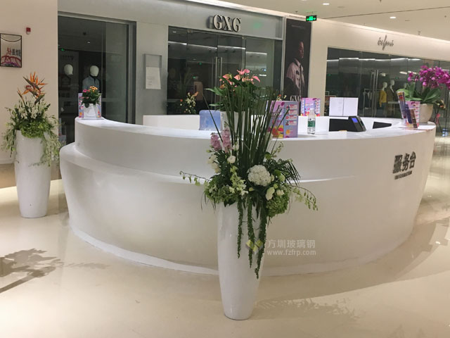 江蘇儀征寶能城市廣場玻璃鋼組合花瓶 江蘇儀征寶能城市廣場玻璃鋼組合花瓶