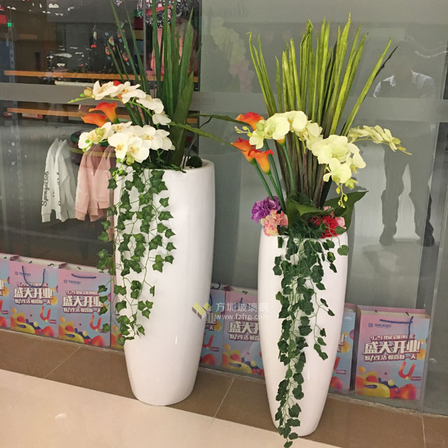 江蘇儀征寶能城市廣場玻璃鋼組合花瓶 江蘇儀征寶能城市廣場玻璃鋼組合花瓶