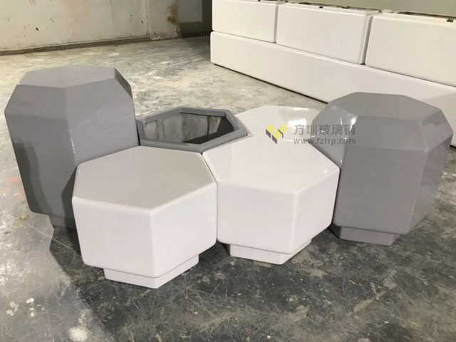江西南昌購物廣場定制玻璃鋼座椅花盆組合 江西南昌購物廣場定制玻璃鋼座椅花盆組合