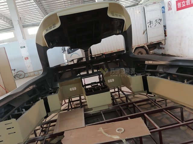 C919大飛機(jī)玻璃鋼飛行模擬機(jī)亮相江西南昌VR產(chǎn)業(yè)大會(huì) C919大飛機(jī)玻璃鋼飛行模擬機(jī)亮相江西南昌VR產(chǎn)業(yè)大會(huì)