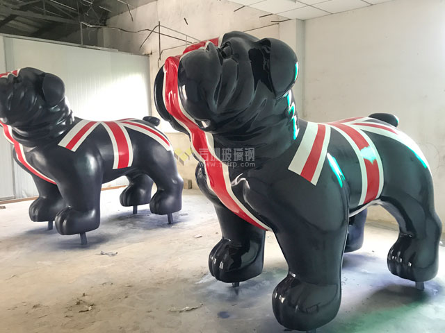 東莞商業(yè)街景觀大型玻璃鋼卡通斗牛犬雕塑 東莞商業(yè)街景觀大型玻璃鋼卡通斗牛犬雕塑